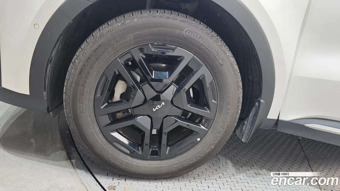 Kia Sorento — фото 5