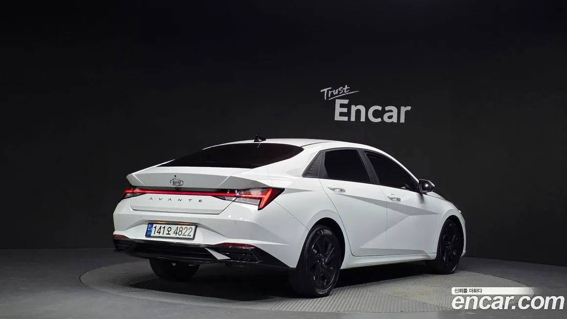 Hyundai AVANTE — фото 2