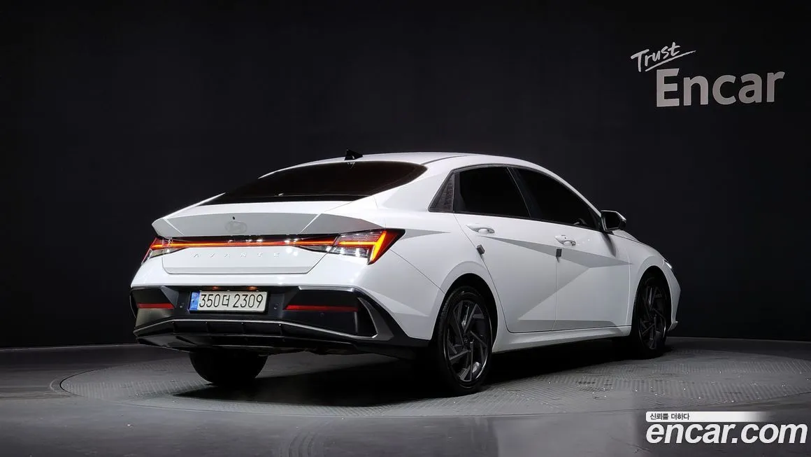 Hyundai AVANTE — фото 2