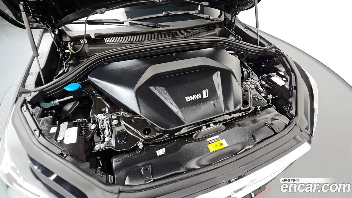 BMW iX2 2024 из KR, фото 6