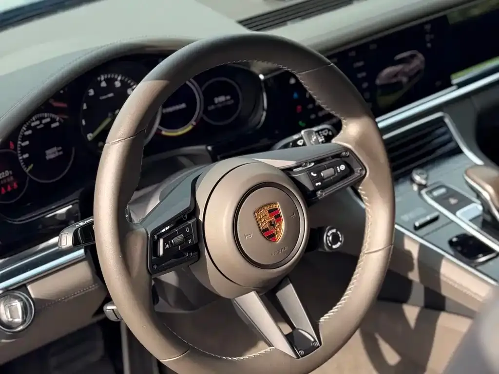 Porsche Panamera Hybrid 2023 из CN, фото 6