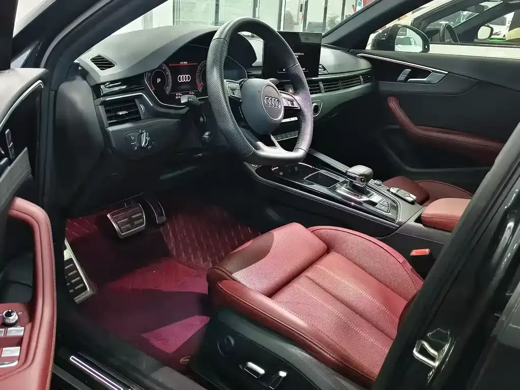 Audi A4L 2024 из CN, фото 2