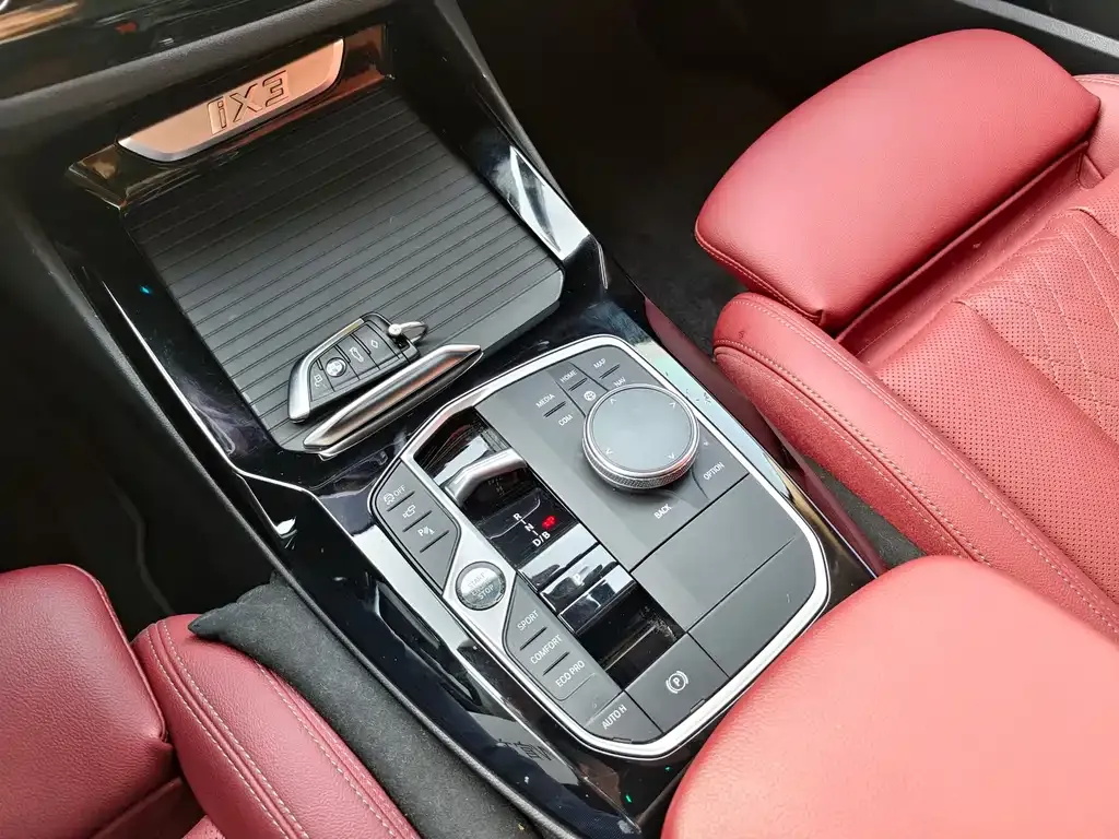 BMW iX3 2024 из CN, фото 10