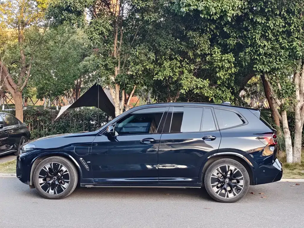 BMW iX3 2024 из CN, фото 3