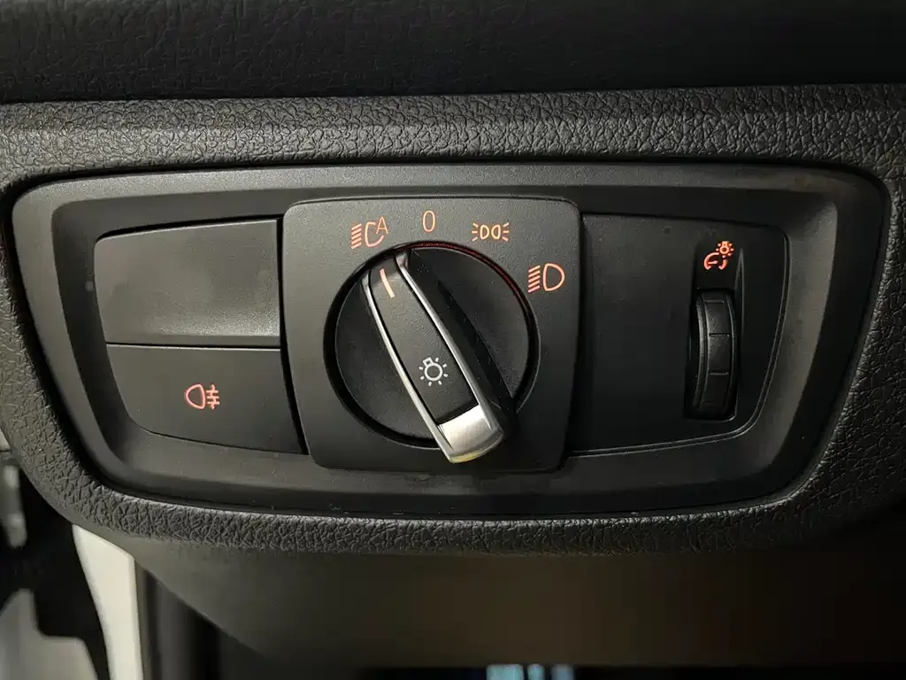 BMW 1 Series 2021 из CN, фото 10