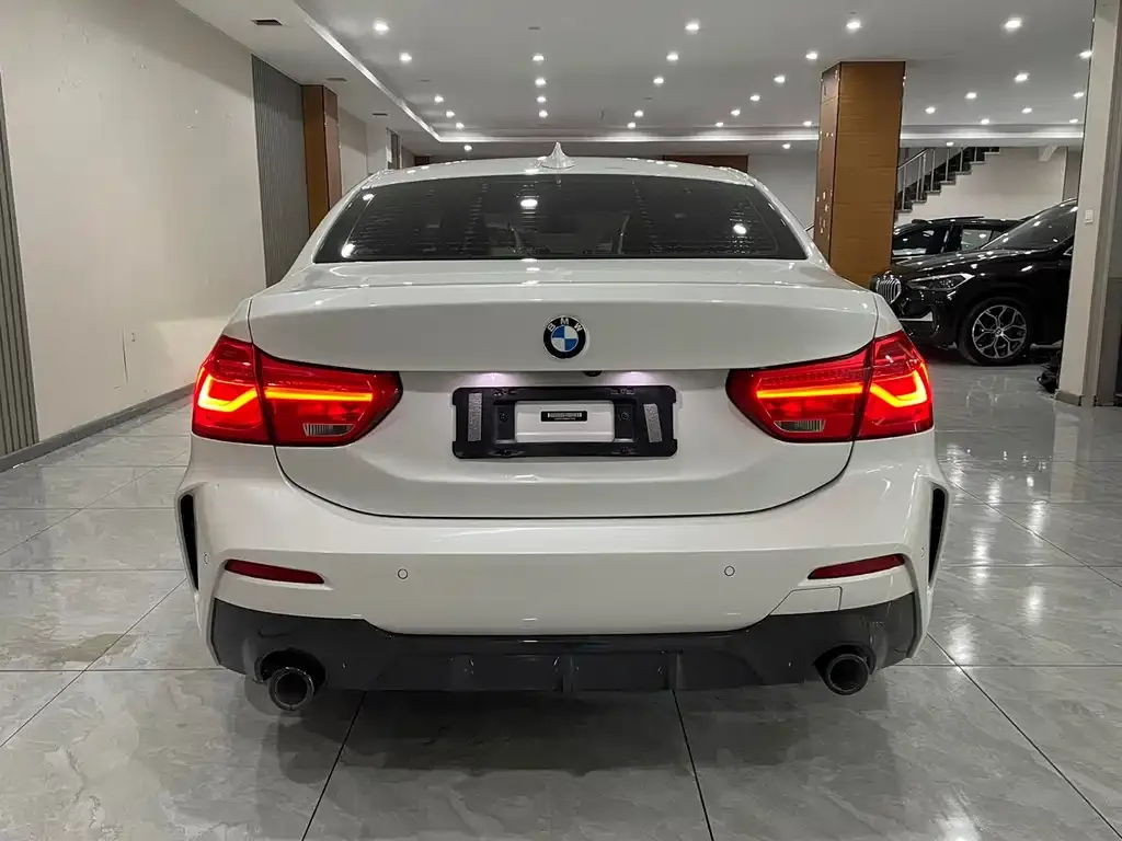 BMW 1 Series 2021 из CN, фото 5