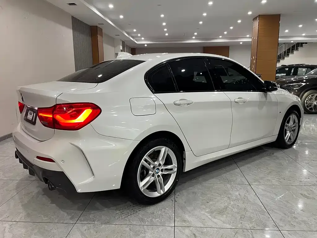 BMW 1 Series 2021 из CN, фото 6