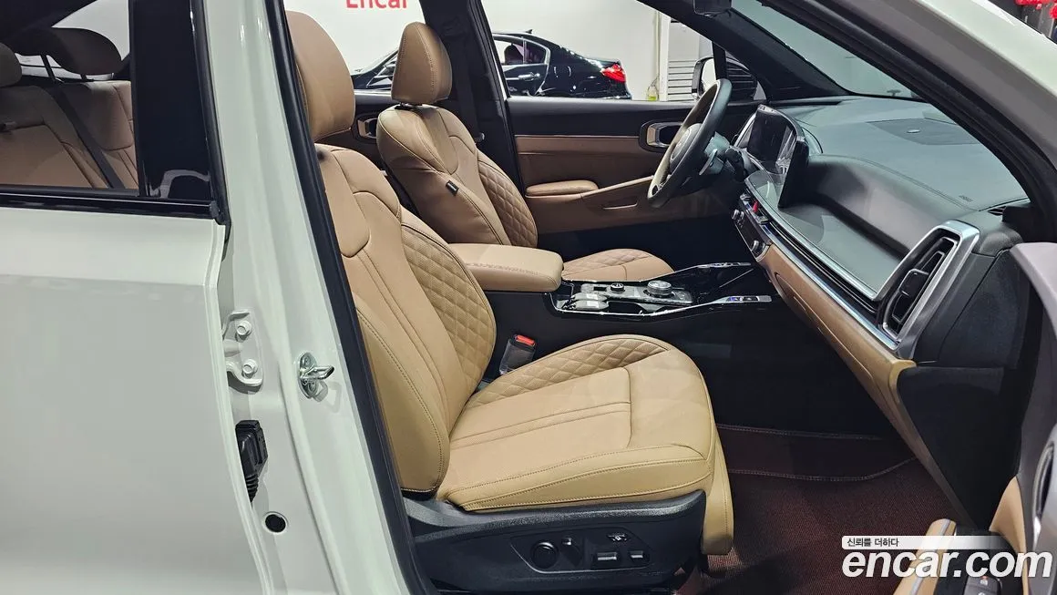 Kia Sorento — фото 10