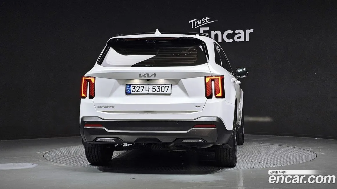 Kia Sorento — фото 4