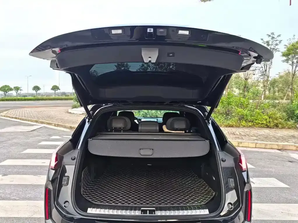 Lynk & Co 08 EM-P 2024 из CN, фото 6