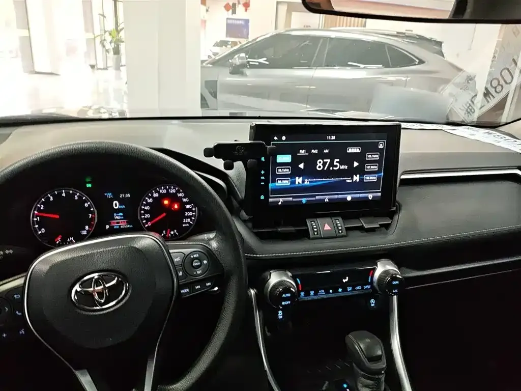 Toyota Wildlander 2021 из CN, фото 10