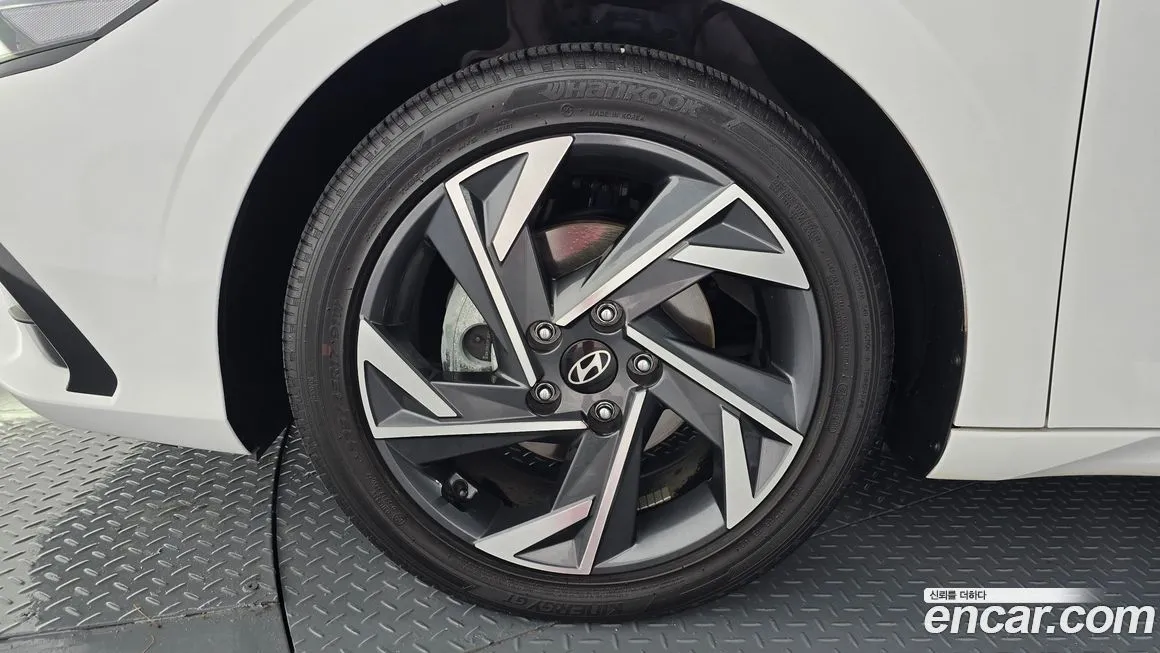 Hyundai AVANTE — фото 5