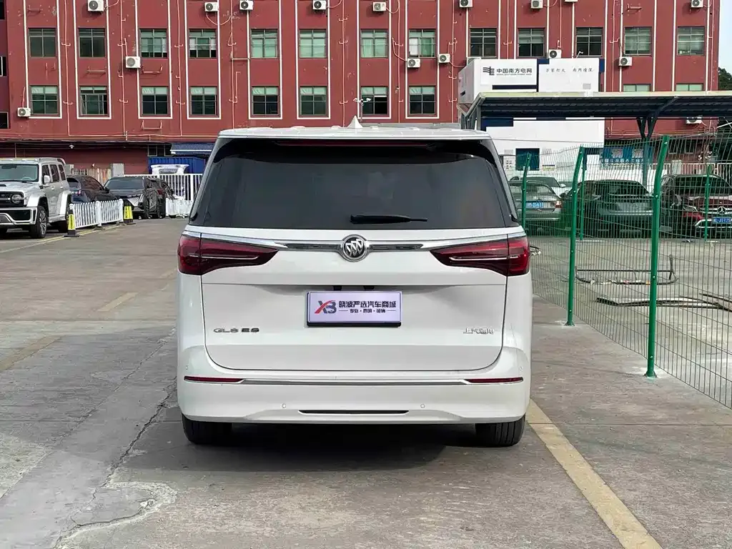 Buick GL8 2023 из CN, фото 4