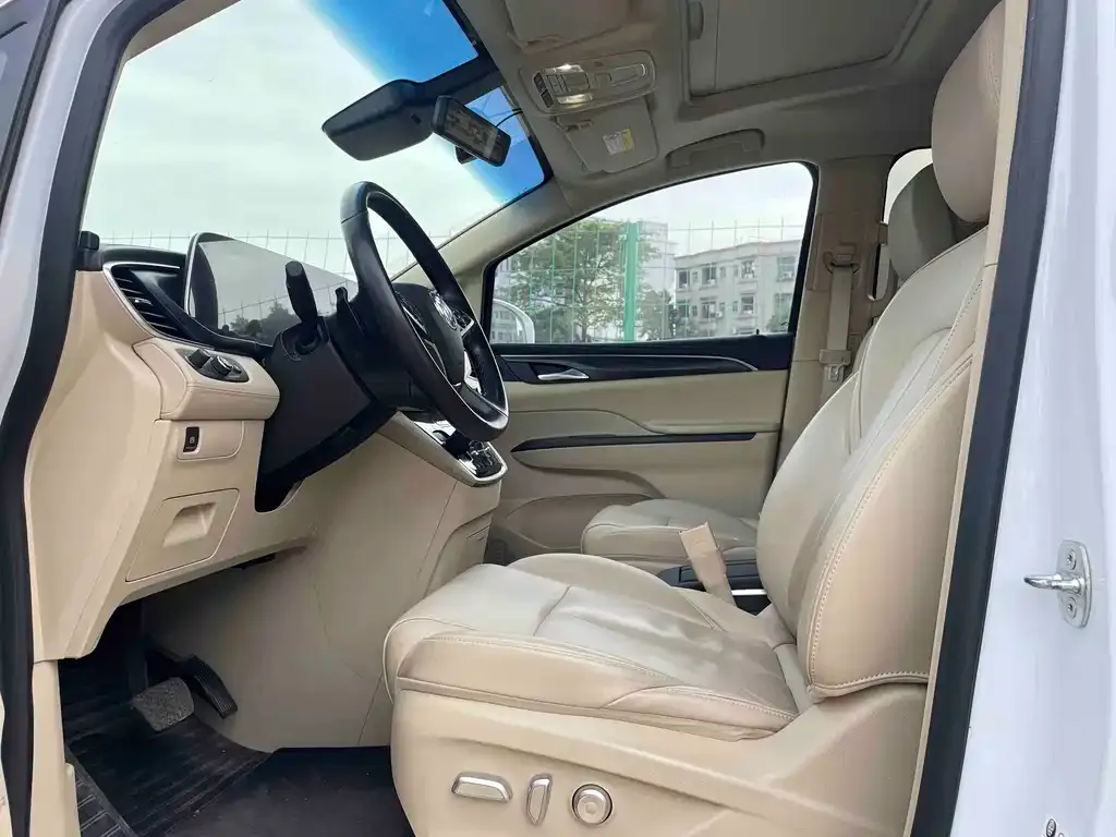 Buick GL8 2023 из CN, фото 8