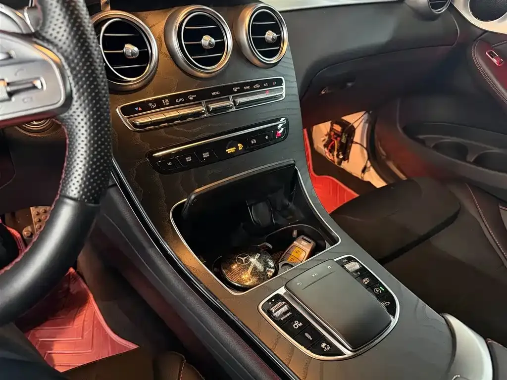 Mercedes-Benz GLC AMG — фото 10