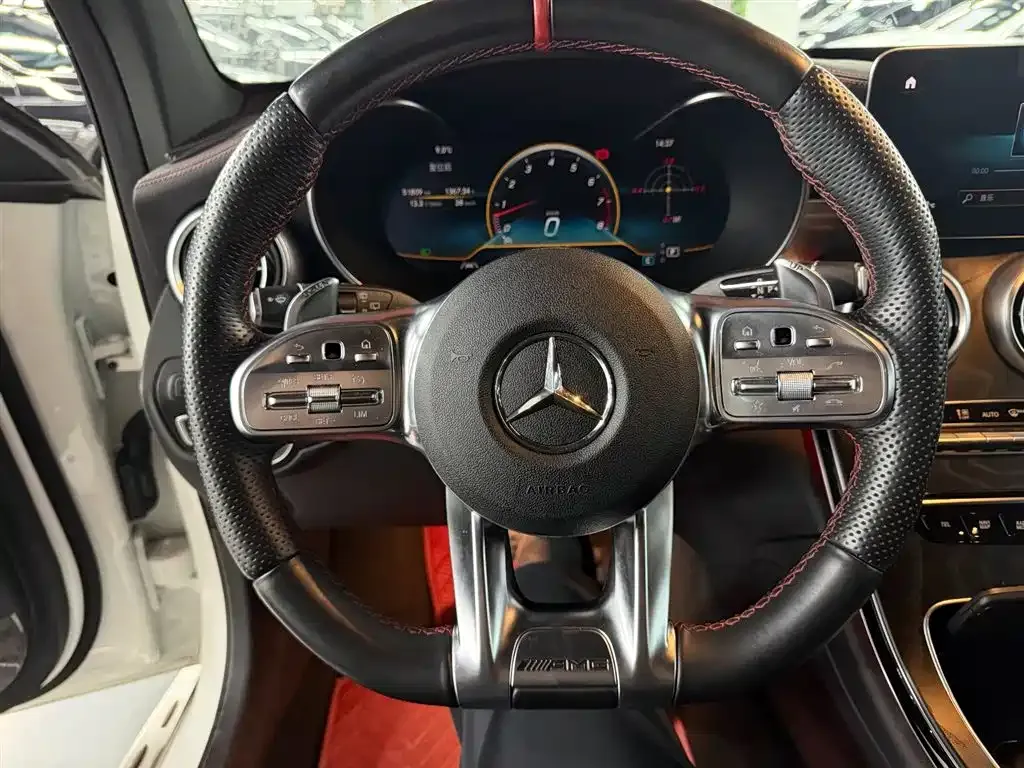 Mercedes-Benz GLC AMG — фото 8