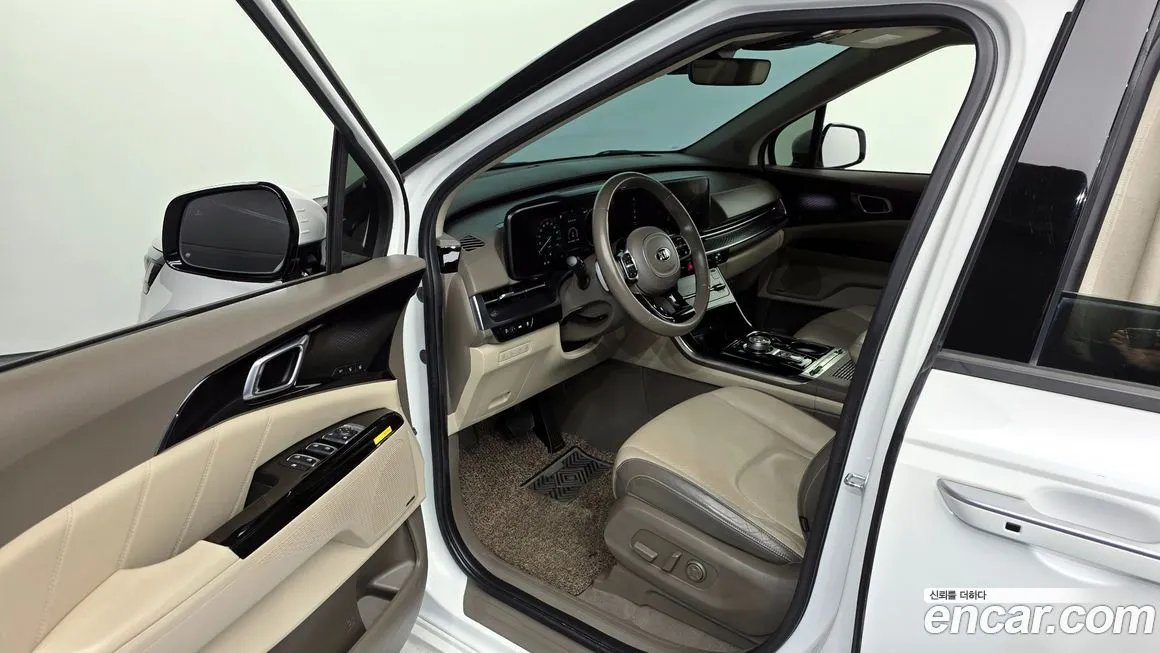 Kia Carnival — фото 10