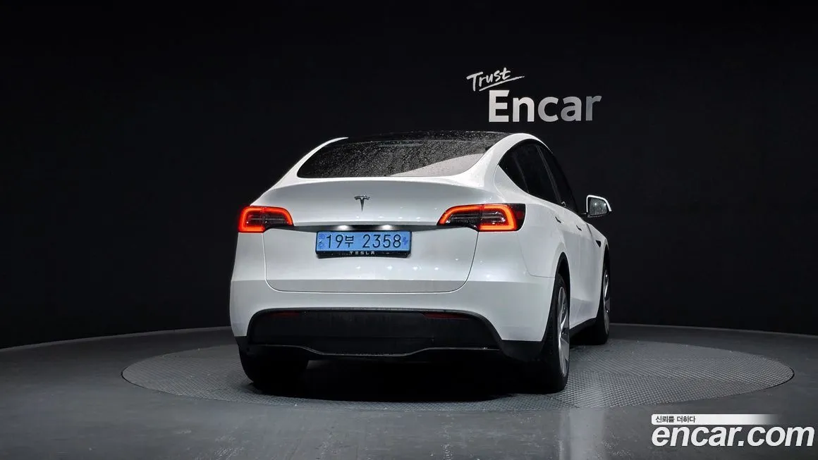 Tesla Model Y 2024 из KR, фото 4