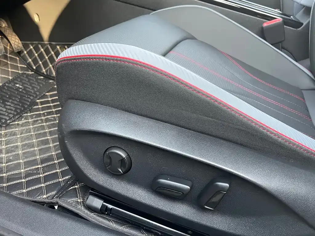 Volkswagen Lamando 2022 из CN, фото 8