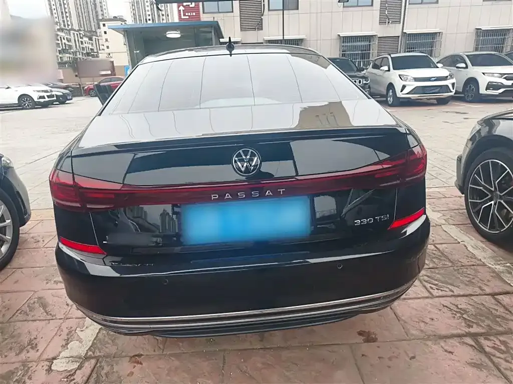 Volkswagen Passat — фото 6