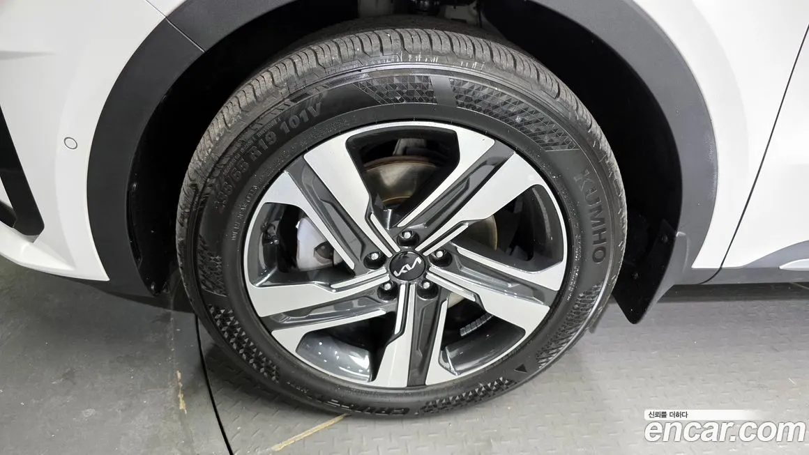 Kia Sorento — фото 5