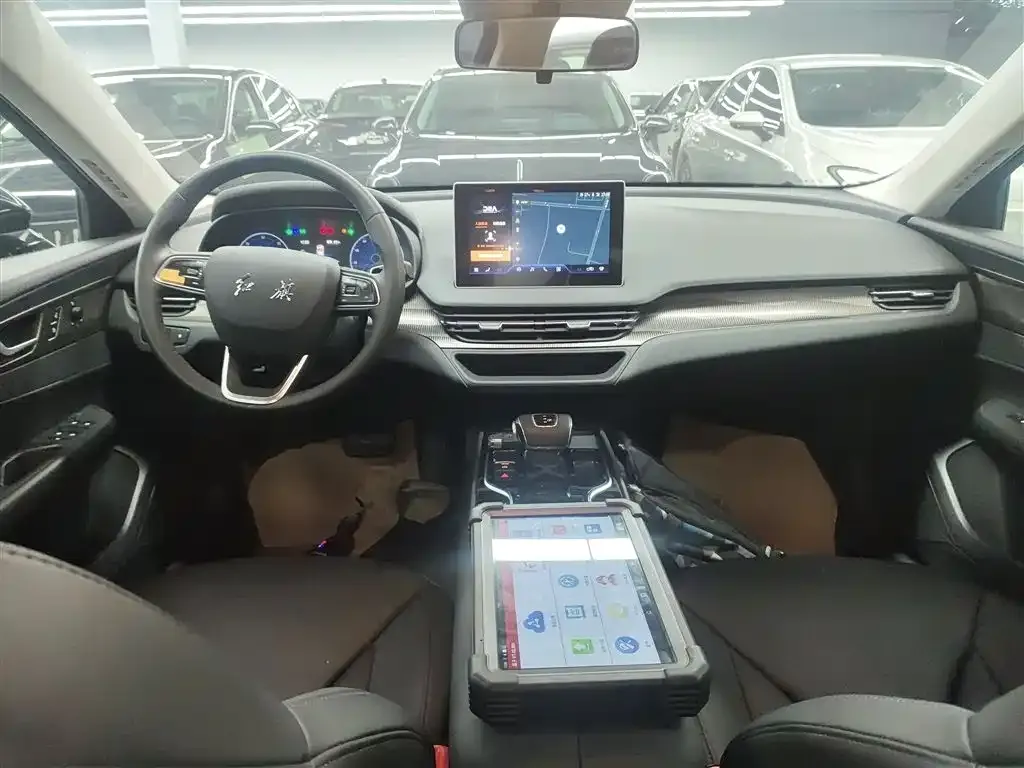 Hongqi E-QM5 2022 из CN, фото 10