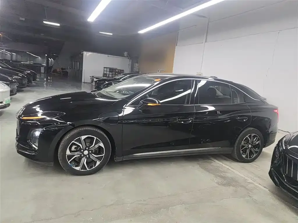 Hongqi E-QM5 2022 из CN, фото 5