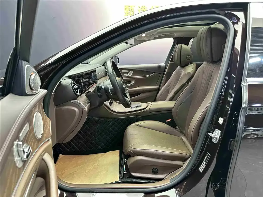 Mercedes-Benz E-Class 2022 из CN, фото 5