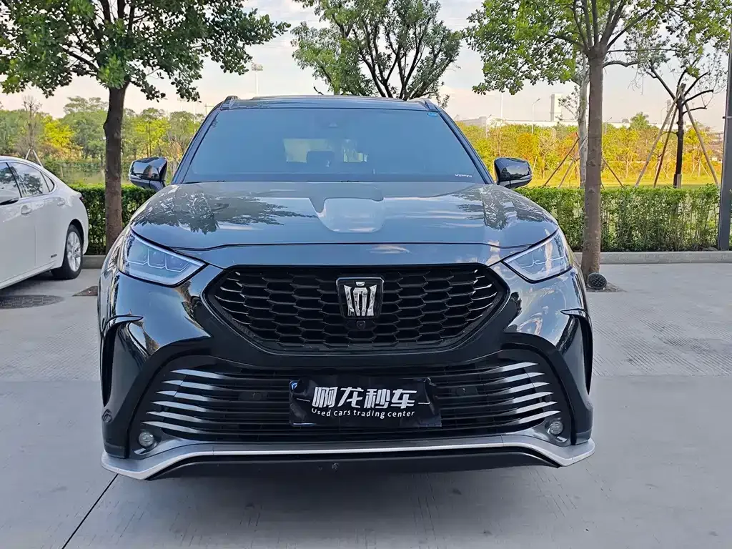 Toyota Crown Kluger 2024 из CN, фото 3