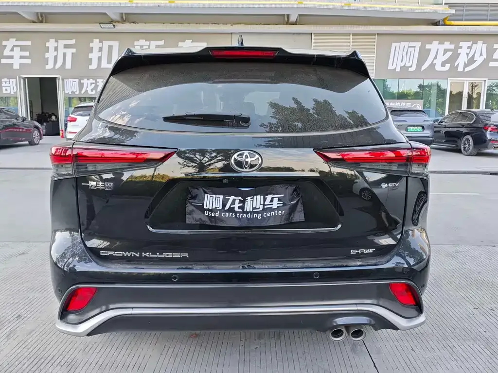 Toyota Crown Kluger 2024 из CN, фото 6