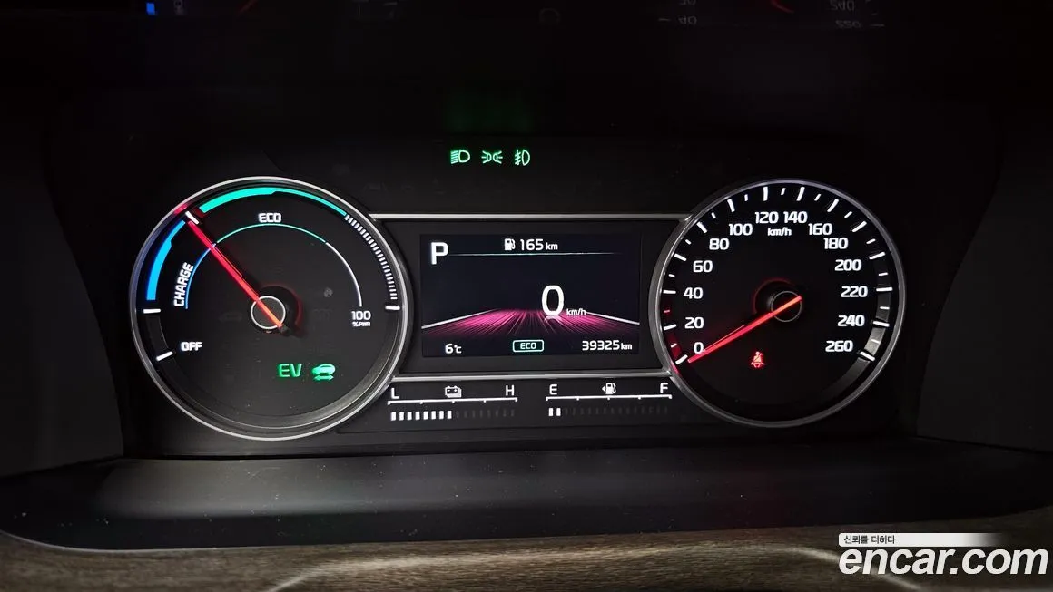 Kia Sorento — фото 8