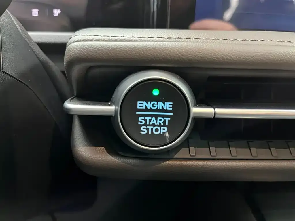 Ford Edge 2024 из CN, фото 4