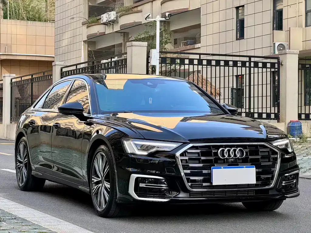 Audi A6L 2023 из CN, фото 3