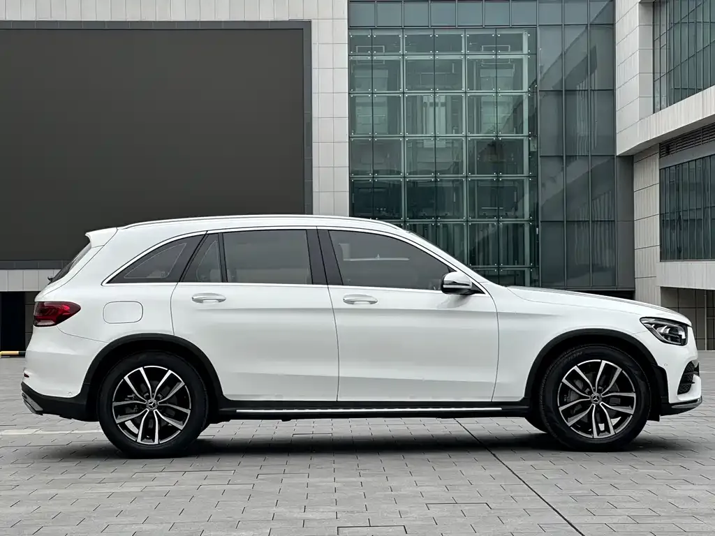 Mercedes-Benz GLC — фото 7