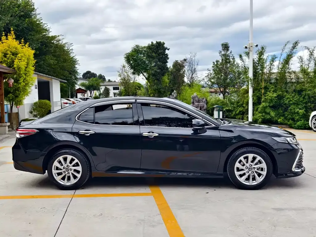 Toyota Camry 2023 из CN, фото 9