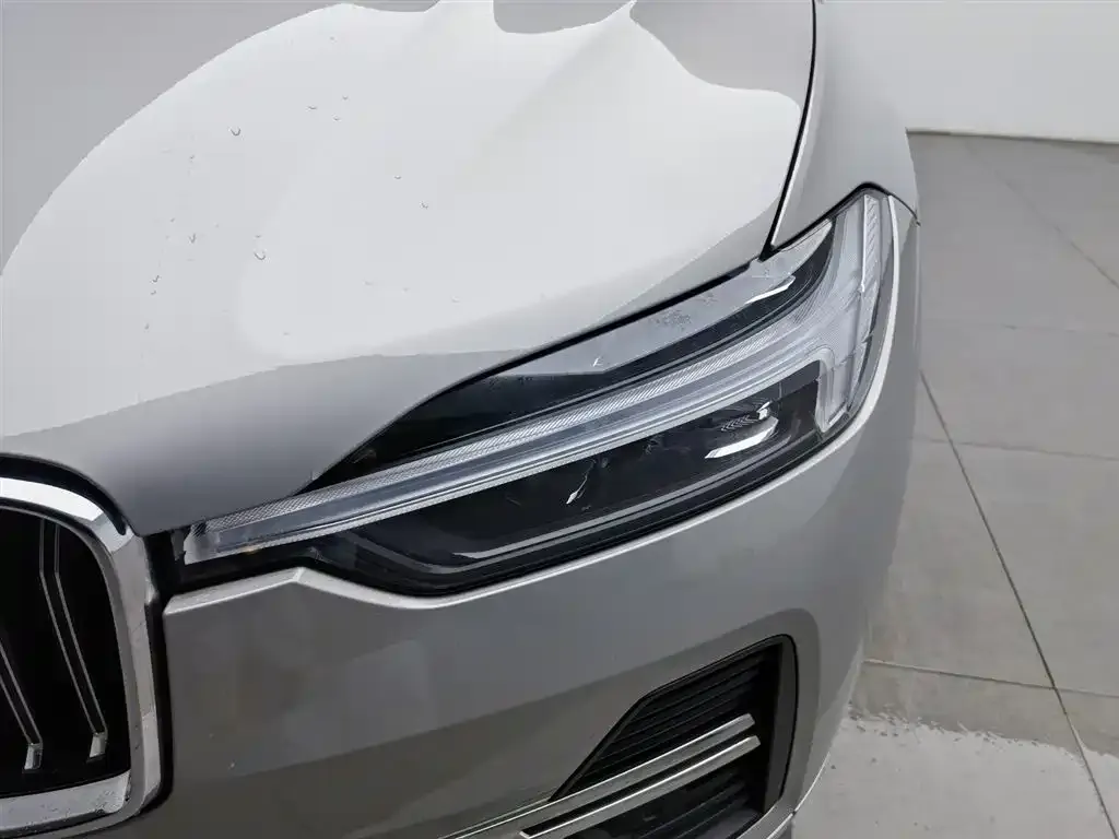Volvo XC60 2022 из CN, фото 7