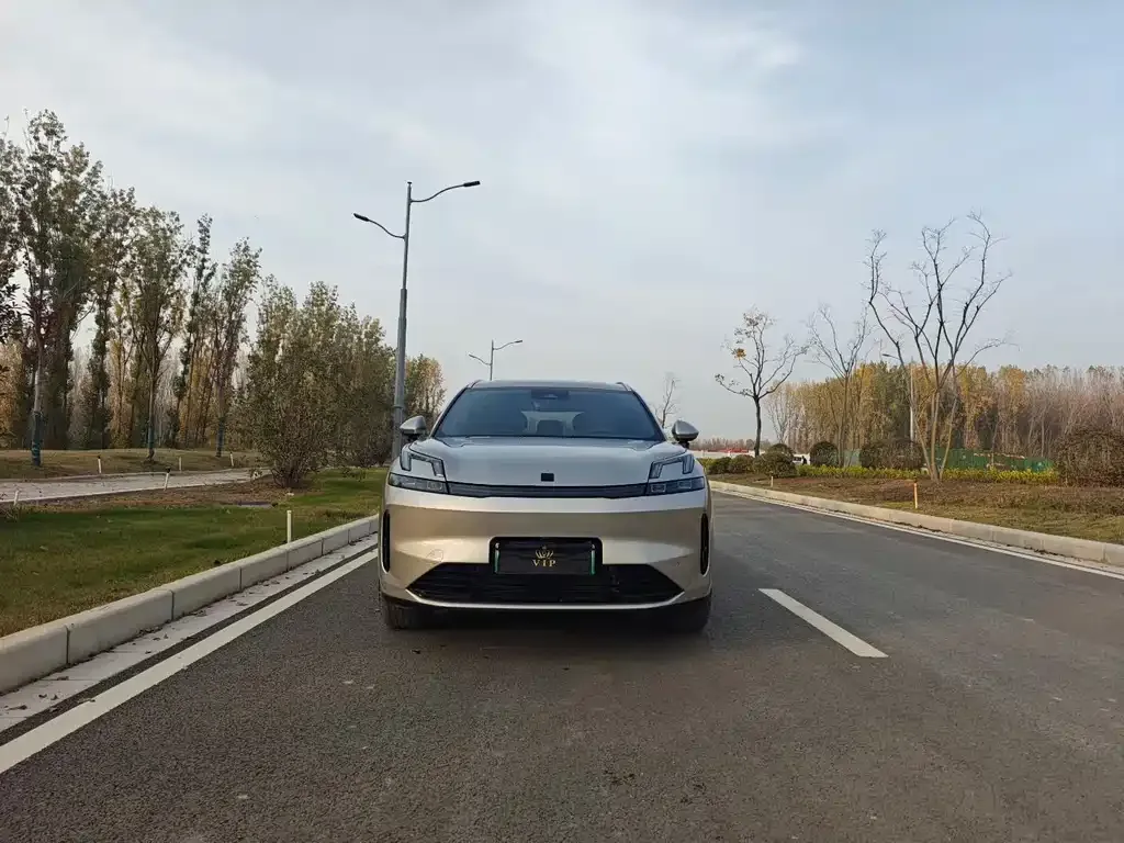 Lynk & Co 08 EM-P 2024 из CN, фото 2