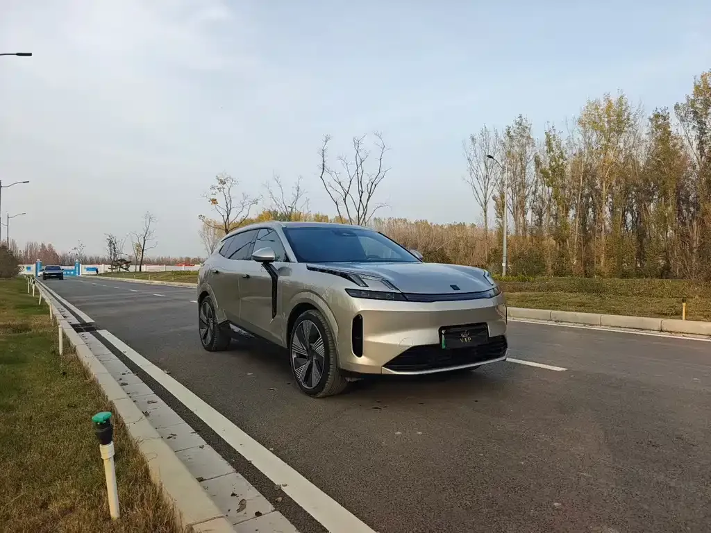 Lynk & Co 08 EM-P 2024 из CN, фото 3