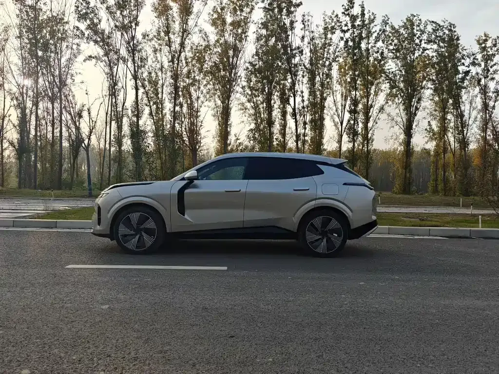 Lynk & Co 08 EM-P 2024 из CN, фото 7