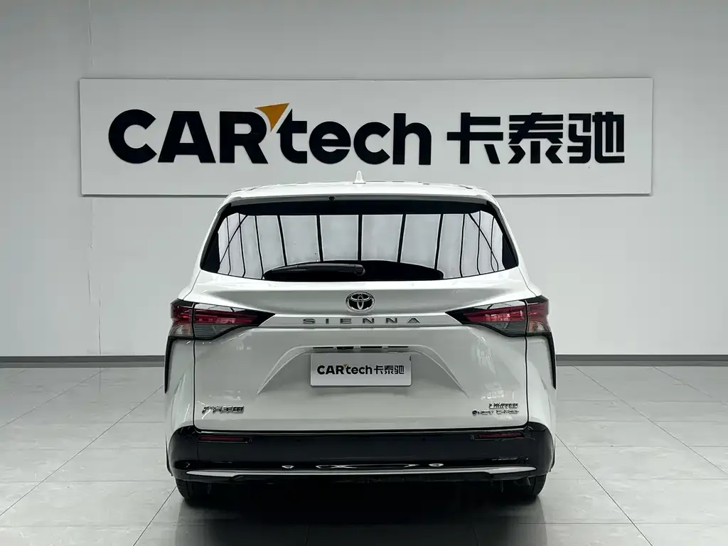 Toyota Sienna 2024 из CN, фото 4