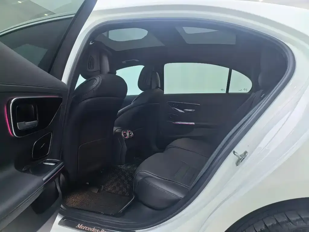 Mercedes-Benz C-Class 2024 из CN, фото 5