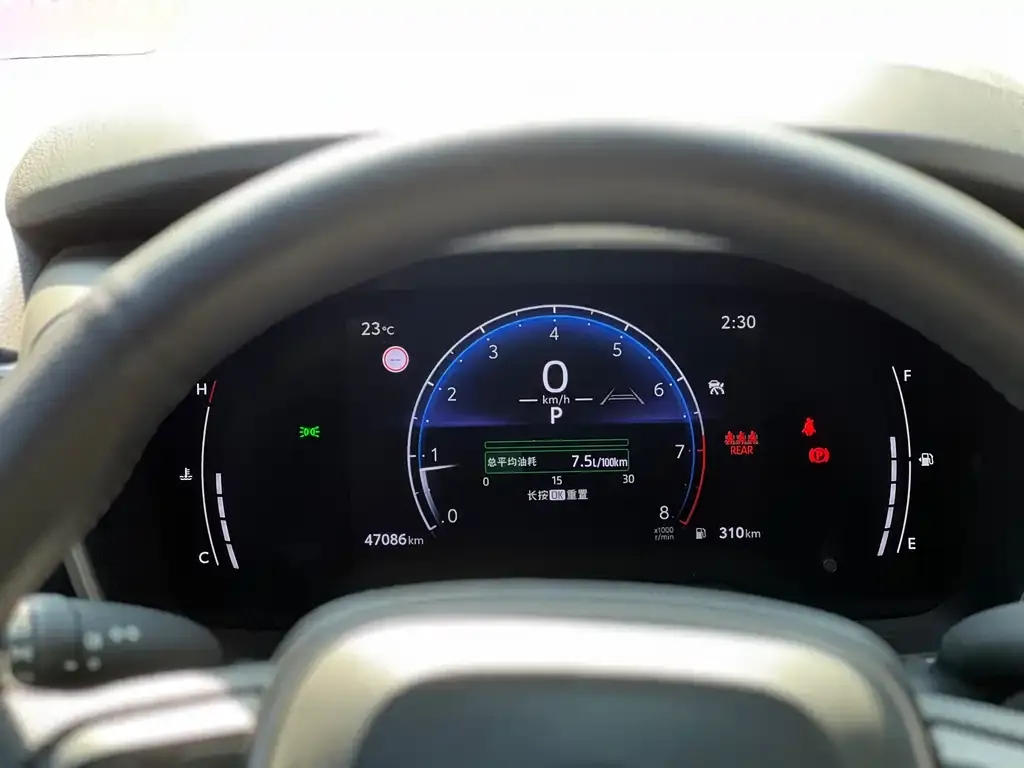 Toyota Frontlander 2023 из CN, фото 10