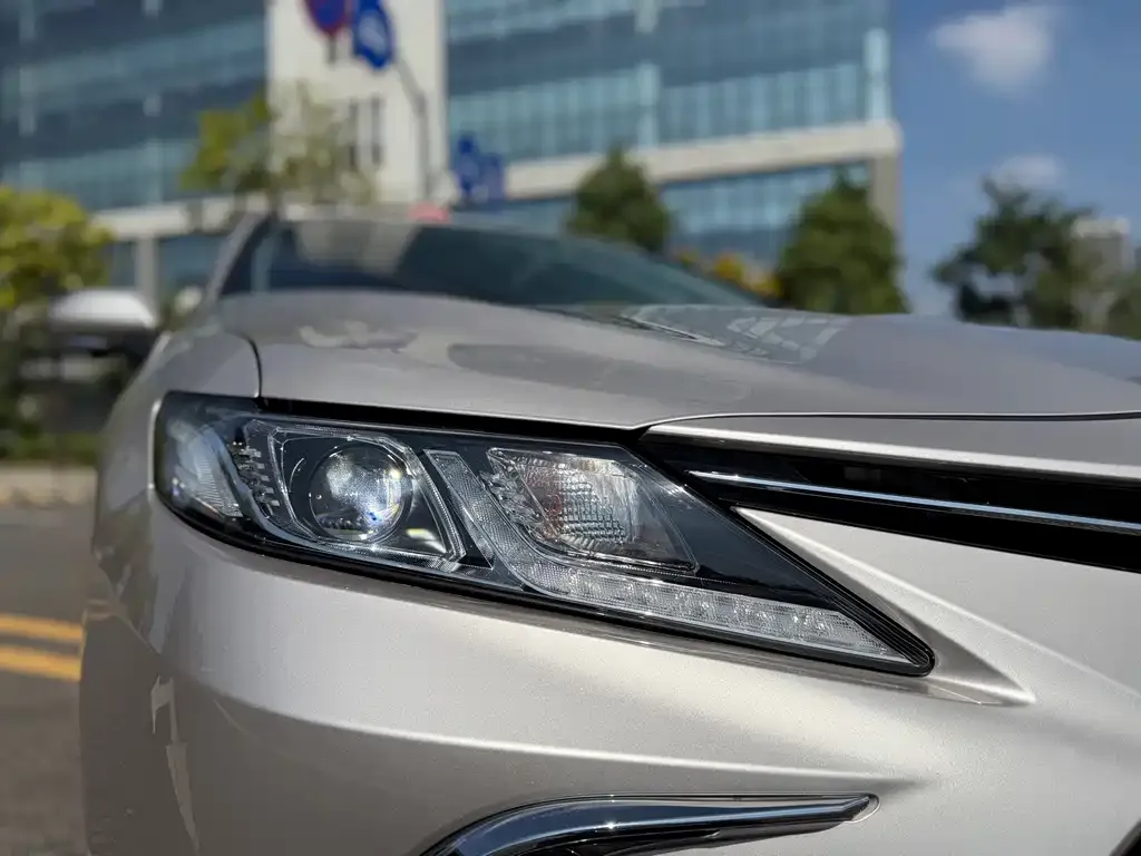 Toyota Camry 2023 из CN, фото 8