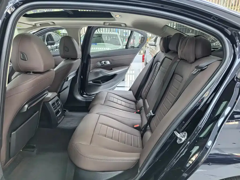 BMW 3 Series — фото 10