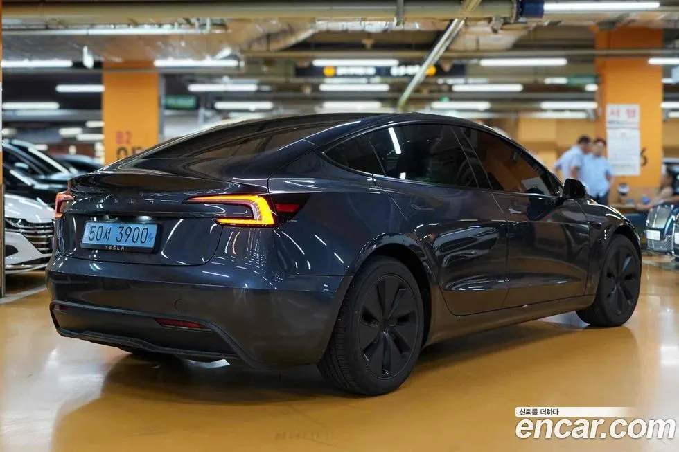 Tesla Model 3 — фото 2