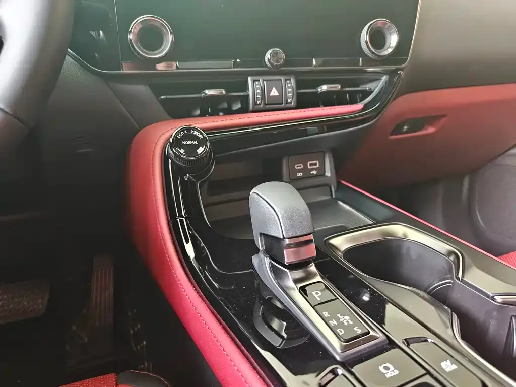 Lexus NX 2025 из CN, фото 7