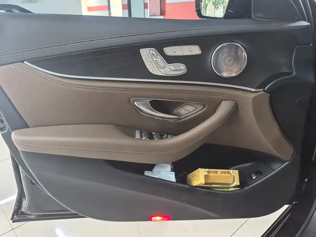 Mercedes-Benz E-Class 2022 из CN, фото 8