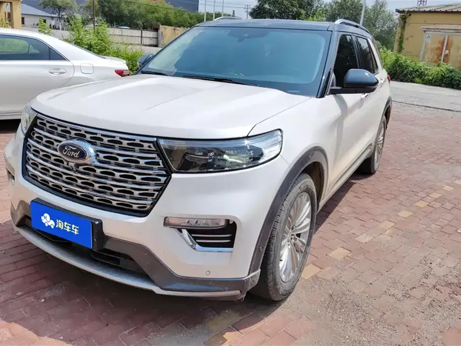 Ford Explorer 2022 из CN, фото 1
