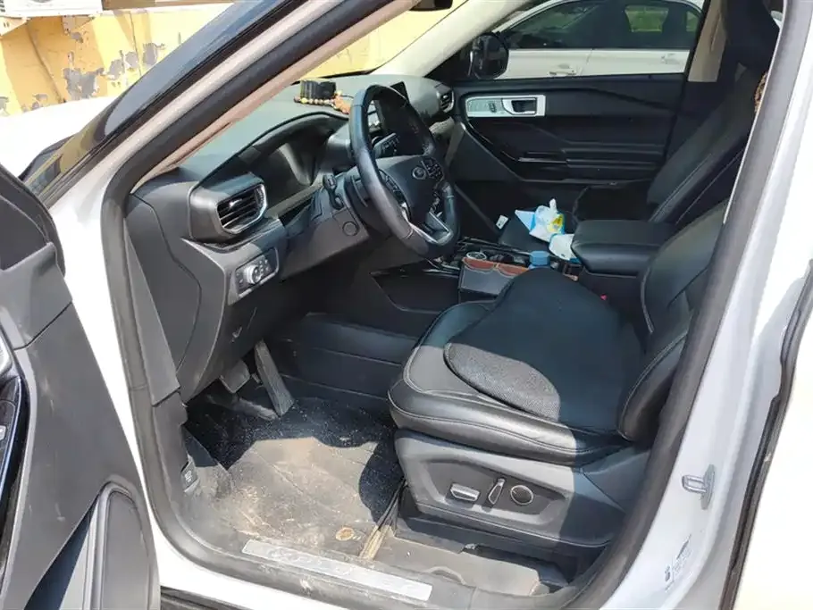 Ford Explorer 2022 из CN, фото 9