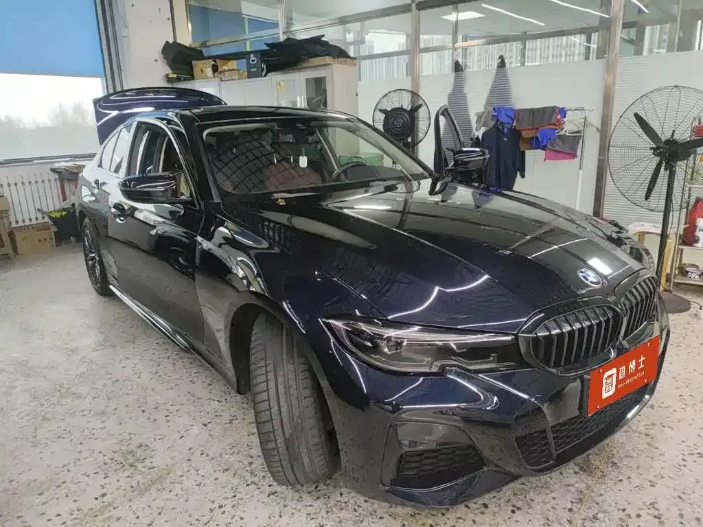 BMW 3 Series 2022 из CN, фото 1
